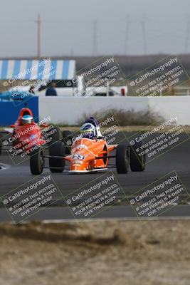 media/Mar-16-2025-CalClub SCCA (Sun) [[e72803ec8c]]/Group 3/Qualifying (Turn 1)/
